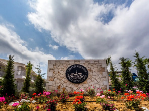 Caretta Paradise Resort & Waterpark