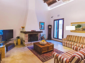 CASALE DOME' 14&2, Emma Villas