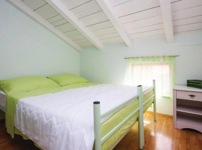 Amazing Home in Tribunj Sovlje With Wifi and 4 Bedrooms