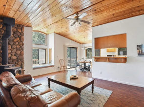Palisades Point Prime Location!