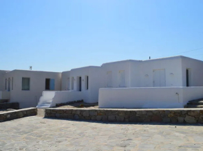 Super Paradise Suites
