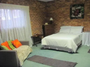 Mgwalana River Lodge