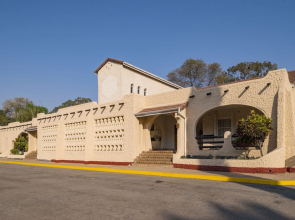 Kadoma Hotel And Conference Center