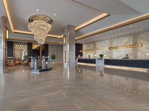 Vienna International Hotel Guangxi Guilin Diecai Wanda High-Speed Railway Station