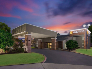 La Quinta Inn by Wyndham El Dorado