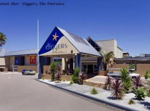 Lakeshore Apartments - Unit 5