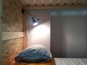 Fabrika Hostel - Vozduh Group