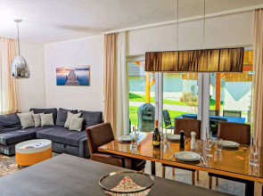 Lakeside Village 23 (+ sauna)