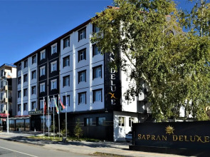 Sapran Deluxe Hotel