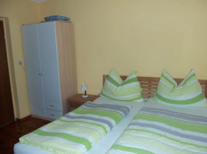 Obstbau und Gästezimmer Stani