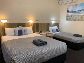 Wattle Tree Motel