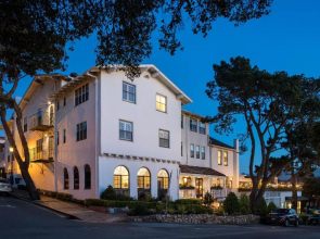 Pine Inn