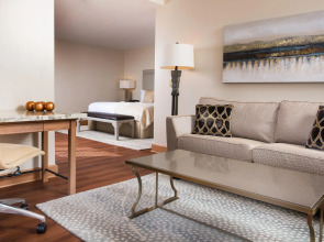 Garden Of The Gods Resort & Club