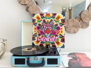 The Seashells Beach Condo by Acomodo