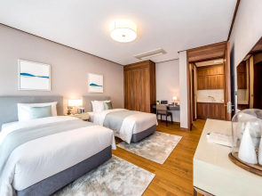 Camphortree Hotel & Resort