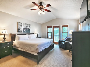 Canyon Crossing 23 3 Bedroom Townhouse by RedAwning