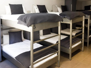 Don Moustache Hostel