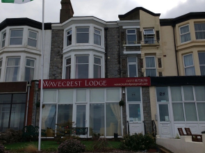 Wavecrest Lodge