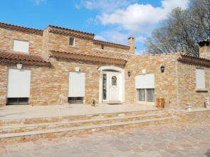 House With 2 Bedrooms in Marseille, With Pool Access, Terrace and Wifi