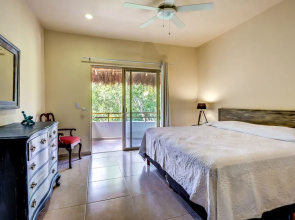 Prieta Penthouse 2 bedrooms sleeps 4