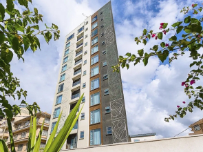 L'Aziz Suites