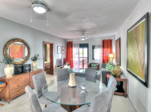 Oceanfront Apartment With Beach Views and Large Balcony