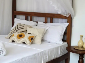 Room in Chalet - Amlou Surf House-villa