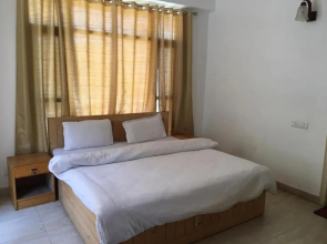 Himalyan Hills I Serviced apt I Nature I Chef I Kasauli
