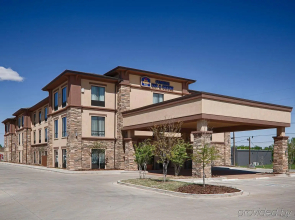 Best Western Plus Cushing Inn & Suites