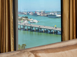 Hilton Miami Downtown