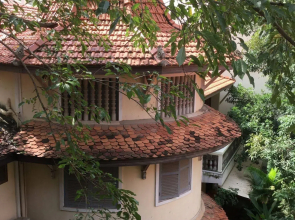 Mysteres & Mekong Phnom Penh Lodge