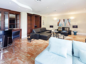 Casa Grande on the Bay