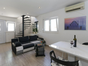 Holiday Home Rupotina with a large yard, pool and a beautiful view