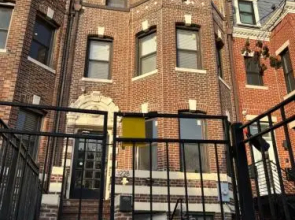 Gorgeous One - 2Bdrm Home-Metro and Pkg. nearby