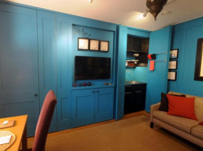 Mulberry cottage