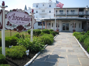 Avondale by the Sea Motel
