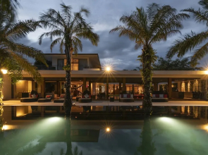 SuperNova Private Boutique Retreat Villa
