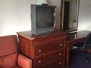 Econo Lodge Near Chippenham Hospital