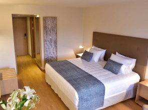 Dazzler by Wyndham Asuncion