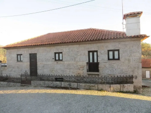 House With 3 Bedrooms in Moreira do Rei, With Wonderful Mountain View, Furnished Terrace and Wifi - 66 km From the Beach