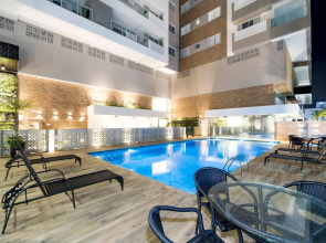 Terrazzo 401A - Apartamento 02 suítes - Acomoda até 05 pessoas - À poucos metros da praia de Bombas