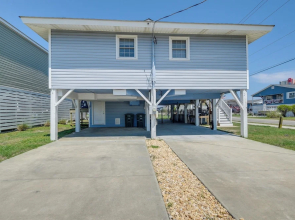 Waterfront Home w/ Deck in North Myrtle Beach!