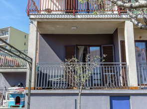 Modern Apartment in Pula With Balcony