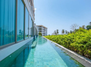 Seaview modern Apartment at Karon Hill