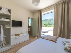 Villa With 4 Bedrooms in Pitve, With Wonderful sea View, Private Pool,