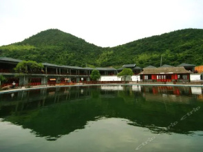 宁波九龙山庄