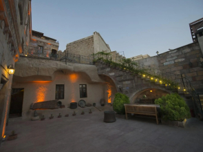 Vineyard Cave Hotel