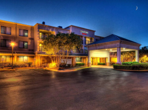 Courtyard by Marriott Memphis Germantown
