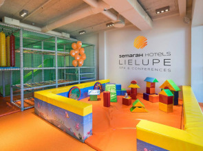 Hotel Lielupe by SemaraH