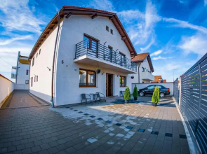 Five House